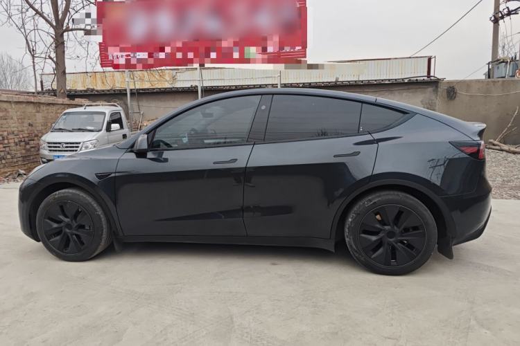 Used Tesla Model Y 2024 Rear-Wheel-Drive Version
