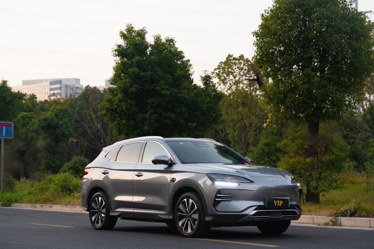 Used BYD Song PLUS New Energy 2025 EV Smart Drive Edition 605km Flagship Model
