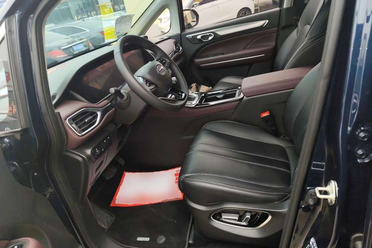 Used GAC Trumpchi M6 2023 PRO 270T DCT Luxury Edition
