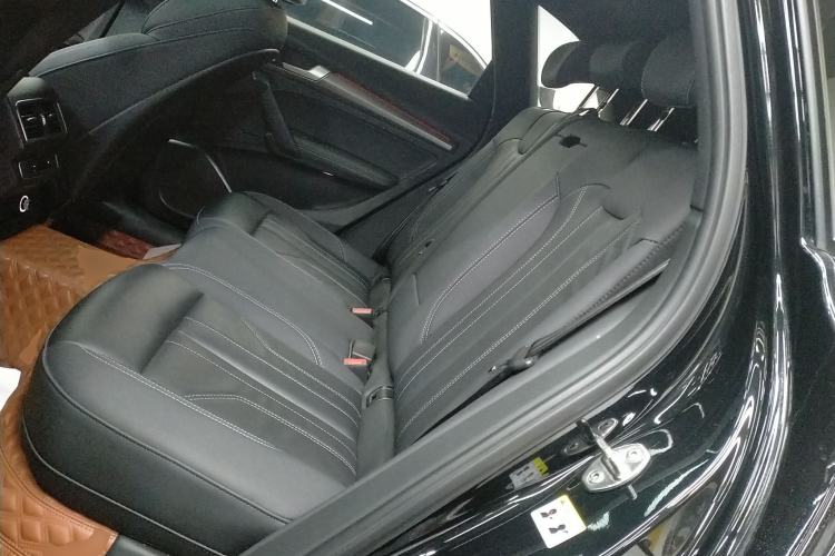 Used Audi Q5L 2023 40T Luxury Dynamic Model
