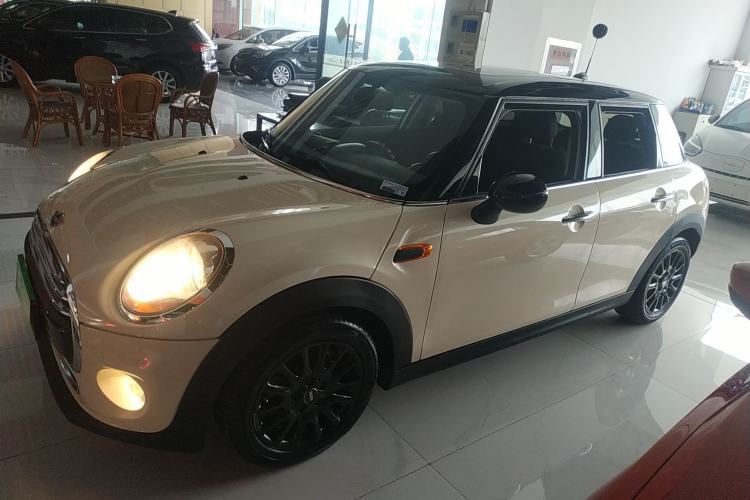 Used  MINI 2015 1.5T COOPER Fun Five-Door Edition
