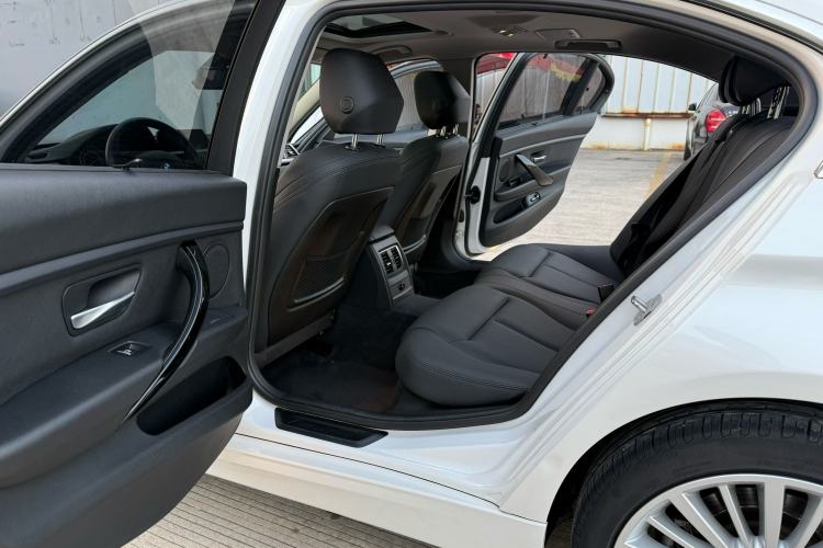 Used BMW 3 Series 2018 320Li Fashion Model
