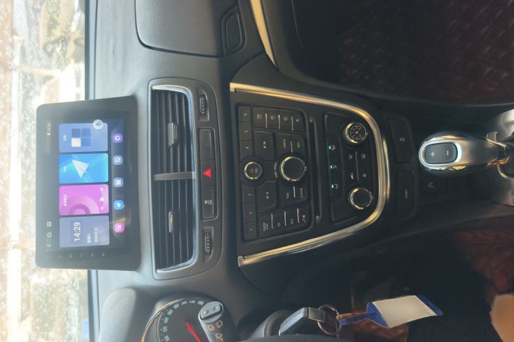 Used Buick Encore 2015 1.4T Automatic Two-Wheel Drive Urban Elite Version
