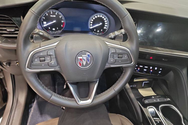 Used Buick Envision 2021 Encore Plus 652T Five-Seat Luxury Model
