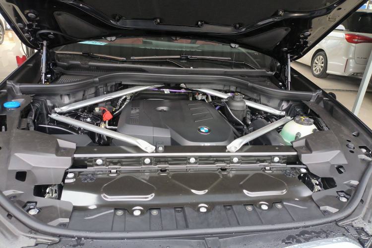 Used BMW X5 2023 xDrive 30Li Luxury M Sport Night Edition Package
