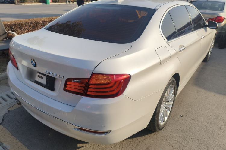Used BMW 5 Series 2014 525Li Luxury Design Package
