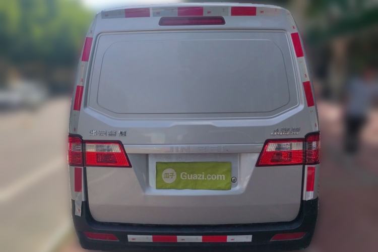 Used Jinbei Hiace X30 2023 1.5L Super-Enjoyment Van 2/5 Seats Non-Air-Conditioned Version SWC15M
