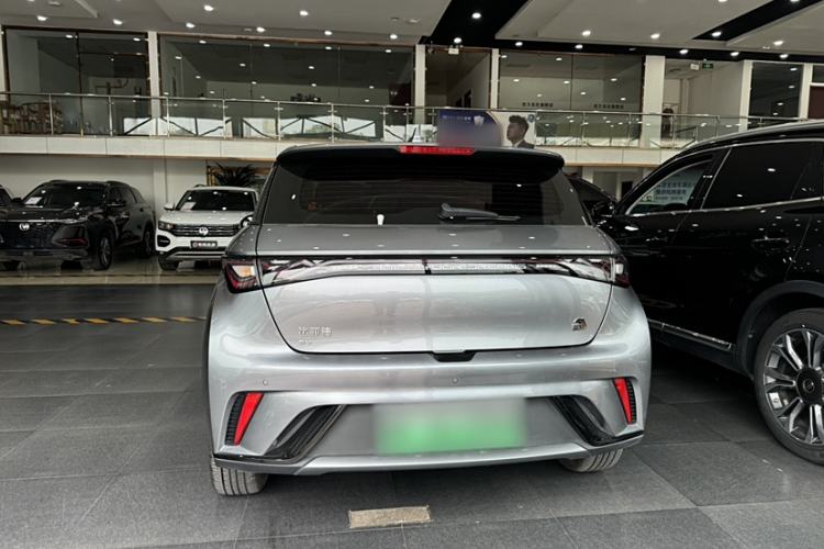 Used BYD Dolphin 2023 420 km Fashion Edition
