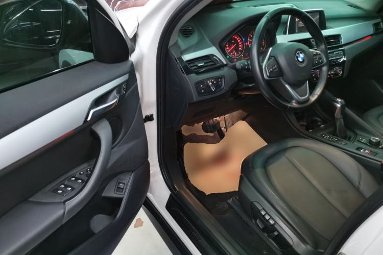 Used BMW X1 2016 sDrive18Li Premium Edition
