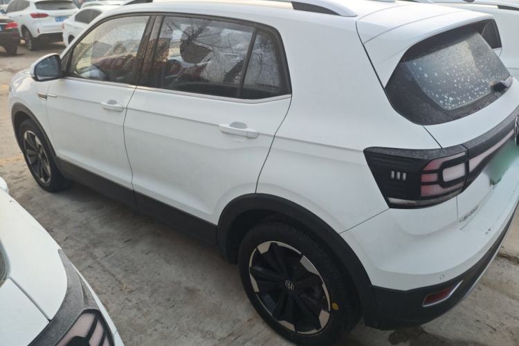 Used Volkswagen Tacqua 2021 200TSI DSG JoyConnect Edition