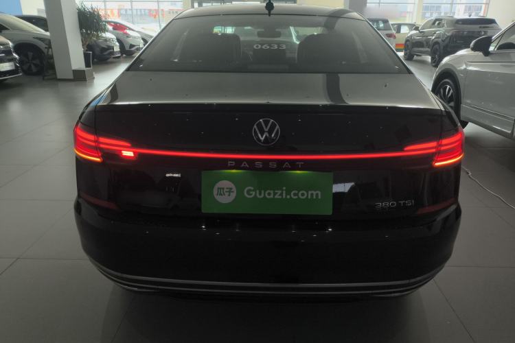 Used Volkswagen Passat 2024 380TSI Dragon Glory Edition

