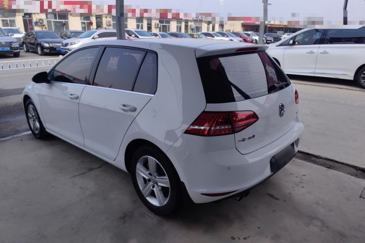 Used Volkswagen Golf 2016 230TSI Automatic Comfort Version
