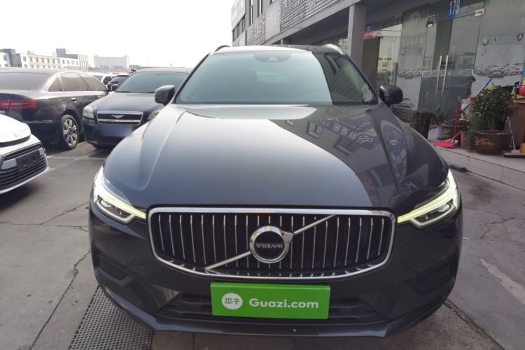 Used Volvo XC60 2019 T5 4x4 Zhiyuan Edition China VI Standard
