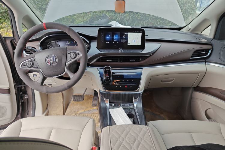 Used Buick GL8 2021 Land Cruiser Executive Class 652T Luxury Model