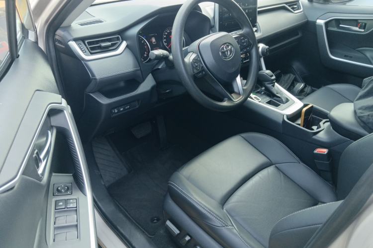 Used Toyota Wildlander 2021 2.0L CVT 4x4 Luxury Edition
