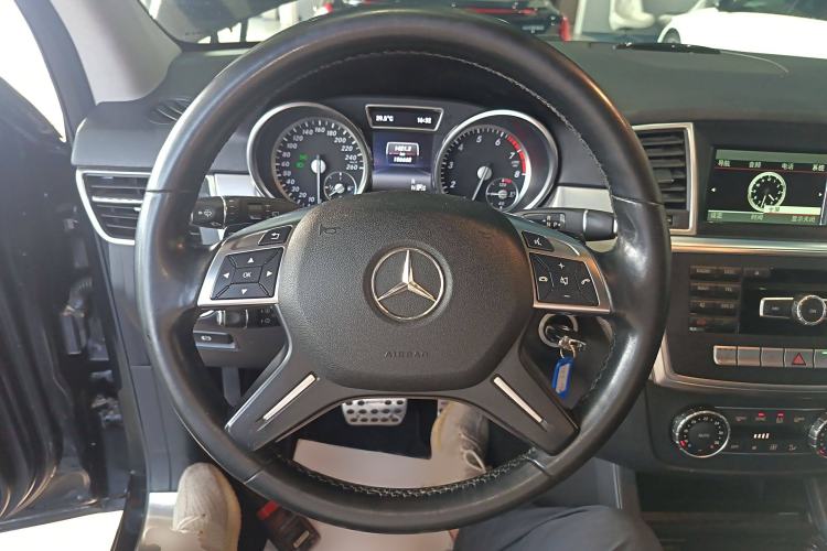 Used Mercedes-Benz M-Class 2015 ML 320 4MATIC