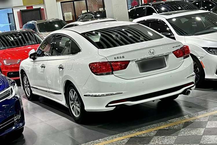 Used Honda Spirior 2015 2.0L Prestige Edition
