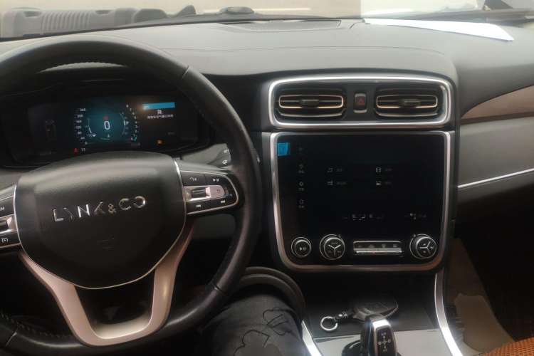 Used Lynk & Co 01 2017 2.0T Two-Wheel Drive Pro Edition
