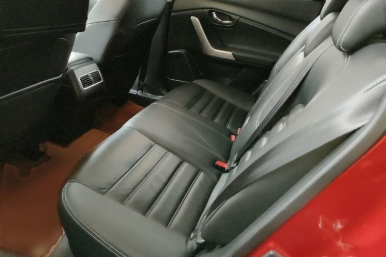 Used Venucia T90 2017 2.0L CVT Leading Edition
