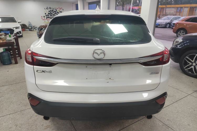 Used Mazda CX-4 2018 2.0L Automatic Two-Wheel Drive Blue Sky Dynamic Version China V Standard
