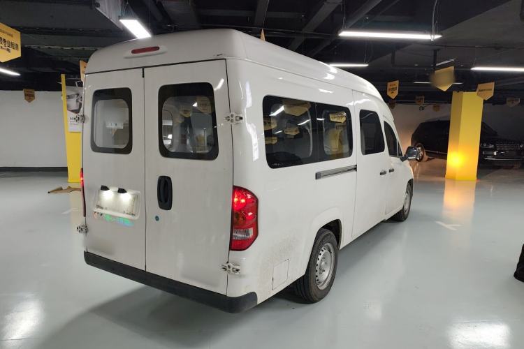 Used Yufeng Yufeng Gold Warehouse 2025 Model PLUS Bus Version, First-Class Cabin
