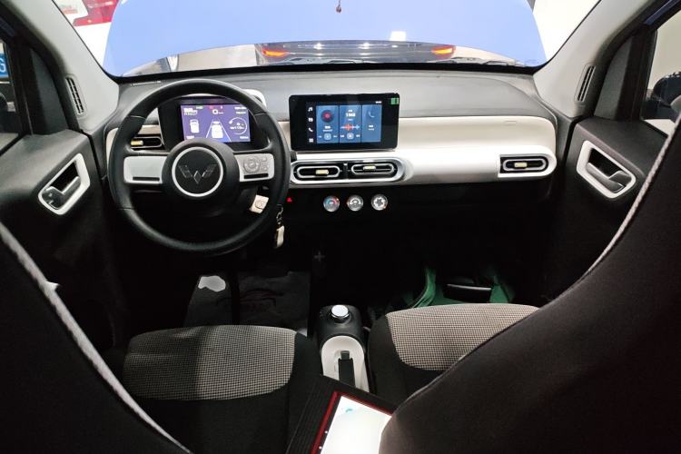 Used Wuling Hongguang MINIEV 2024 3rd Generation 215km Advanced Version