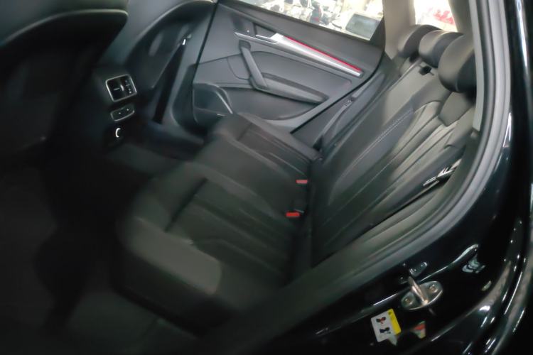 Used Audi Q5L 2022 Updated 45T Luxury Dynamic Version
