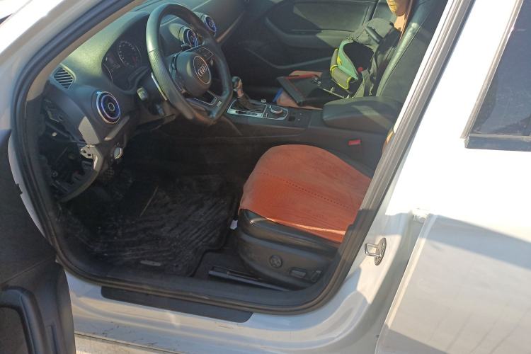 Used Audi A3 2014 Limousine 35 TFSI Automatic Comfort Model
