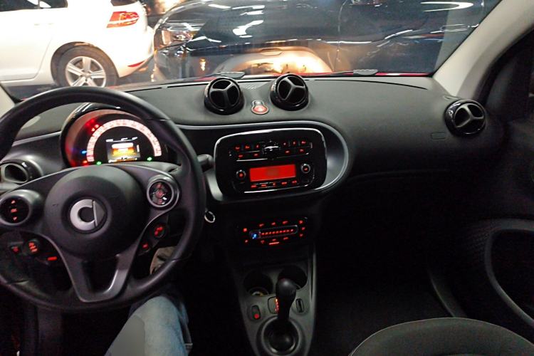 Used smart fortwo 2015 1.0L 52 kW Hardtop Passion Edition
