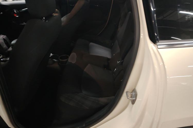 Used  MINI 2018 1.5T COOPER Classic Edition Five-Door Version
