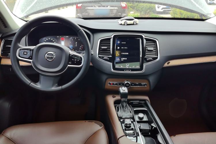 Used Volvo XC90 2019 T6 Zhiyi Edition 7-Seater China VI Standard
