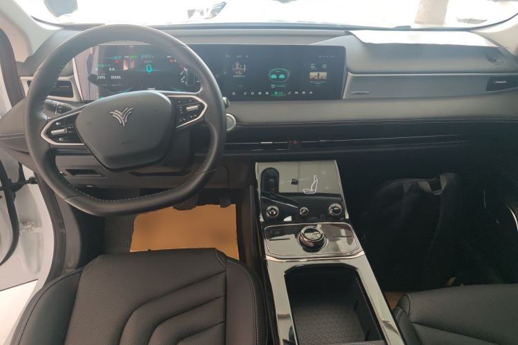 Used NETA U 2022 Zhi400 Pro Ternary Lithium
