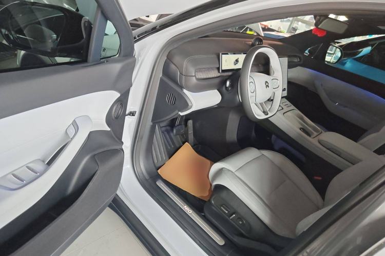 Used Nio ES6 2024 75 kWh
