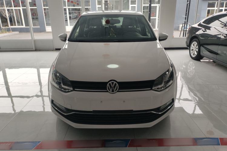 Used Volkswagen Polo 2016 1.6L Automatic Comfort Model
