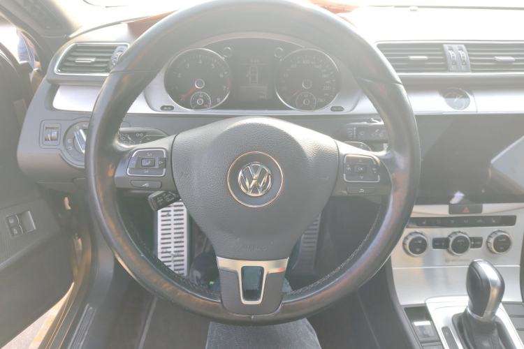 Used Volkswagen FAW-Volkswagen CC 2015 1.8TSI Prestige Model
