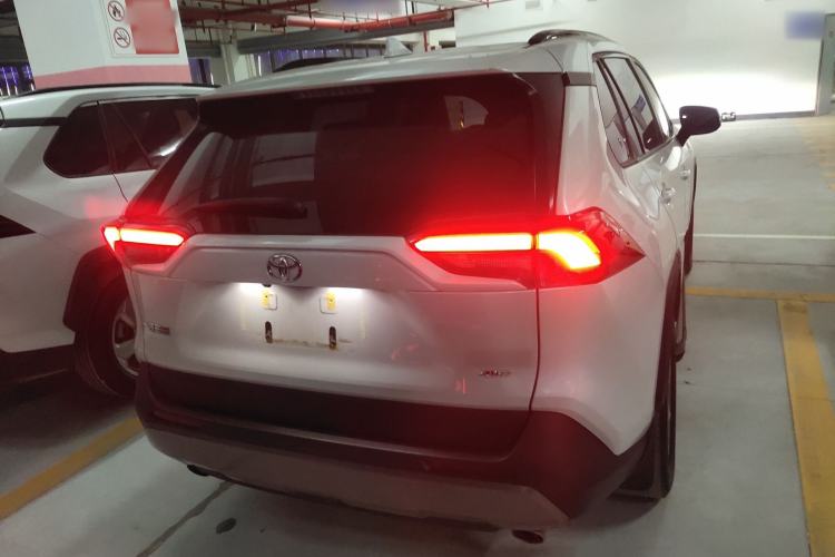 Used Toyota RAV4 2021 2.0L CVT 4x4 Style PLUS Edition
