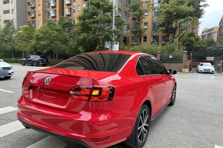 Used Volkswagen Sagitar 2013 2.0 TSI GLI
