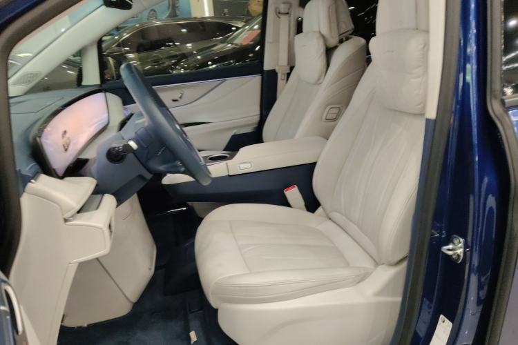 Used Buick GL8 New Energy 2024 Lu Zun Luxury Edition 6-Seater
