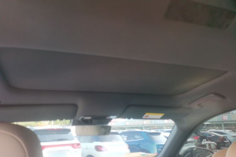 Used Li Auto L8 2023 Pro Model
