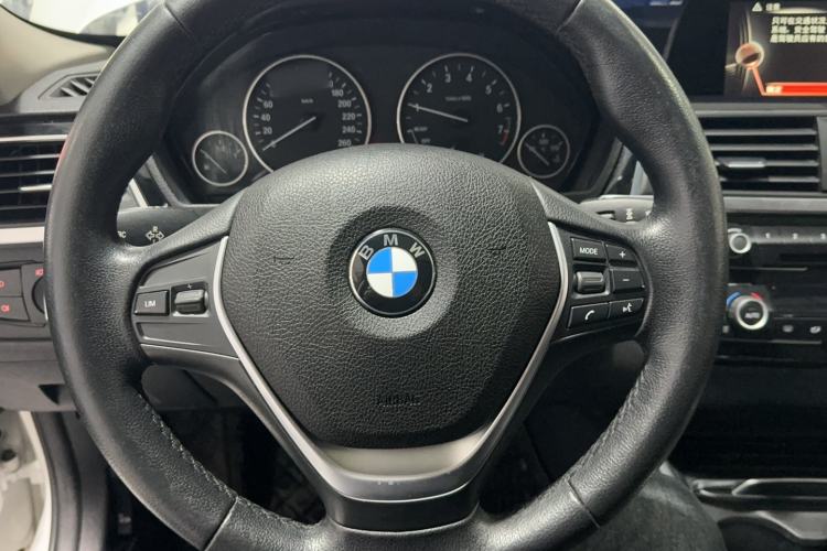 Used BMW 3 Series 2016 320Li Fashion Model

