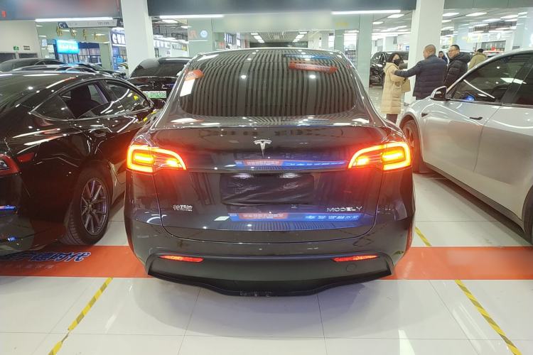 Used Tesla Model Y 2024 Rear-Wheel-Drive Version
