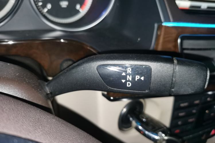 Used Mercedes-Benz E-Class 2014 E 260 L Luxury Model
