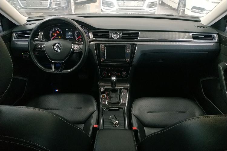 Used Volkswagen Passat 2017 330TSI DSG Prestige Edition
