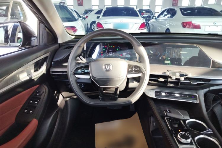 Used Changan Eado 2024 PLUS Blue Whale NE 1.4T GDI DCT High-Energy Edition
