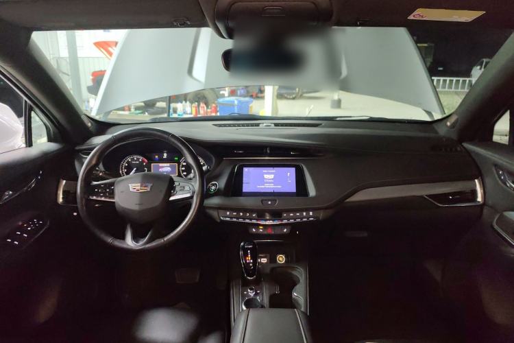 Used Cadillac XT4 2021 28T Two-Wheel Drive Leading Version
