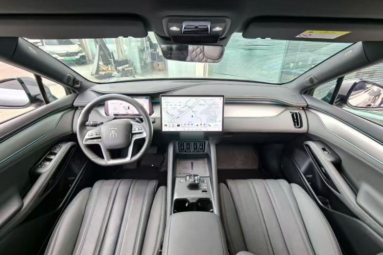 Used BYD Song L EV 2025 Intelligent Driving Version 662 km LiDAR Excellence Edition
