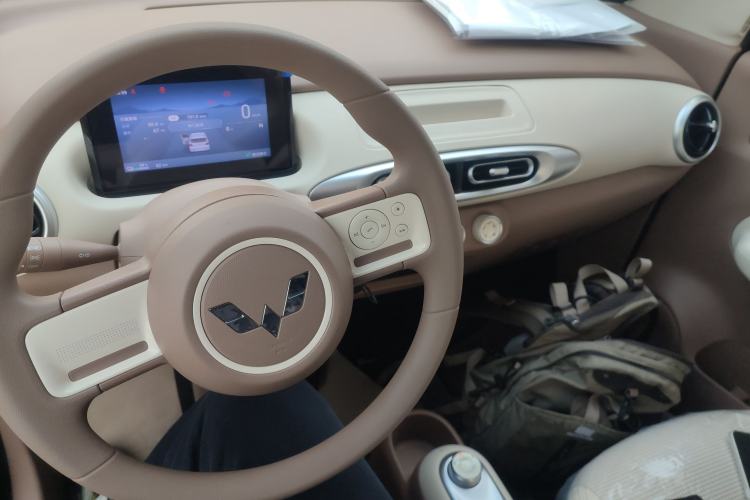 Used Wuling Hongguang MINIEV 2025 Four-Door Version Advanced Edition
