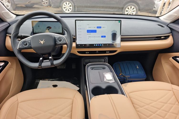 Used ARCFOX T1 2025 Model 425 PLUS
