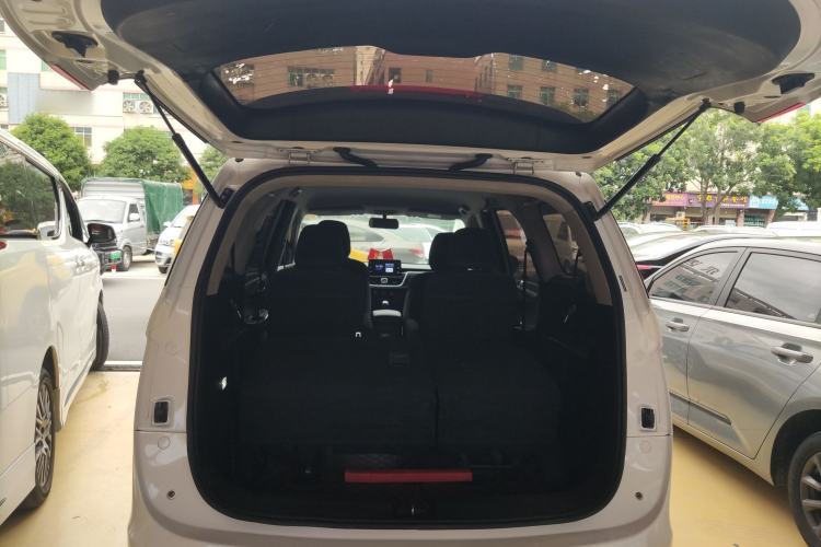 Used Baojun 730 2019 1.5T Manual Fashion Model 7-seater China VI