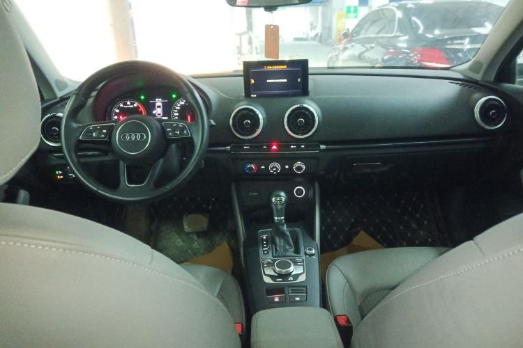 Used Audi A3 2019 Limousine 35 TFSI Fashion Edition China V standard
